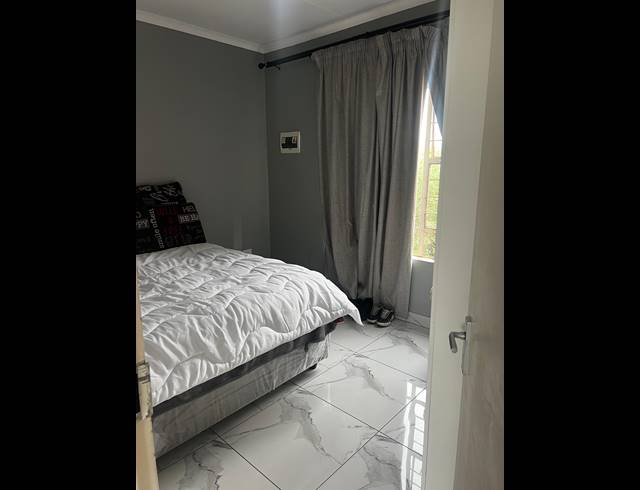 3 BEDROOM TOWNHOUSE FOR SALE IN DAWN PARK